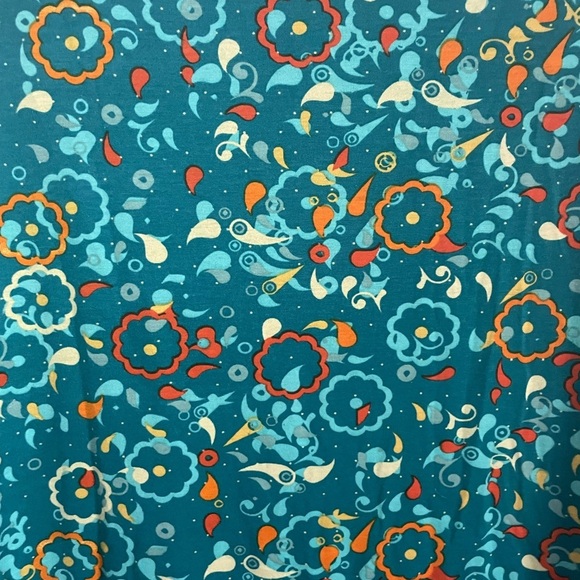 Paisley Floral Lularoe Irma Tunic - Picture 6 of 6